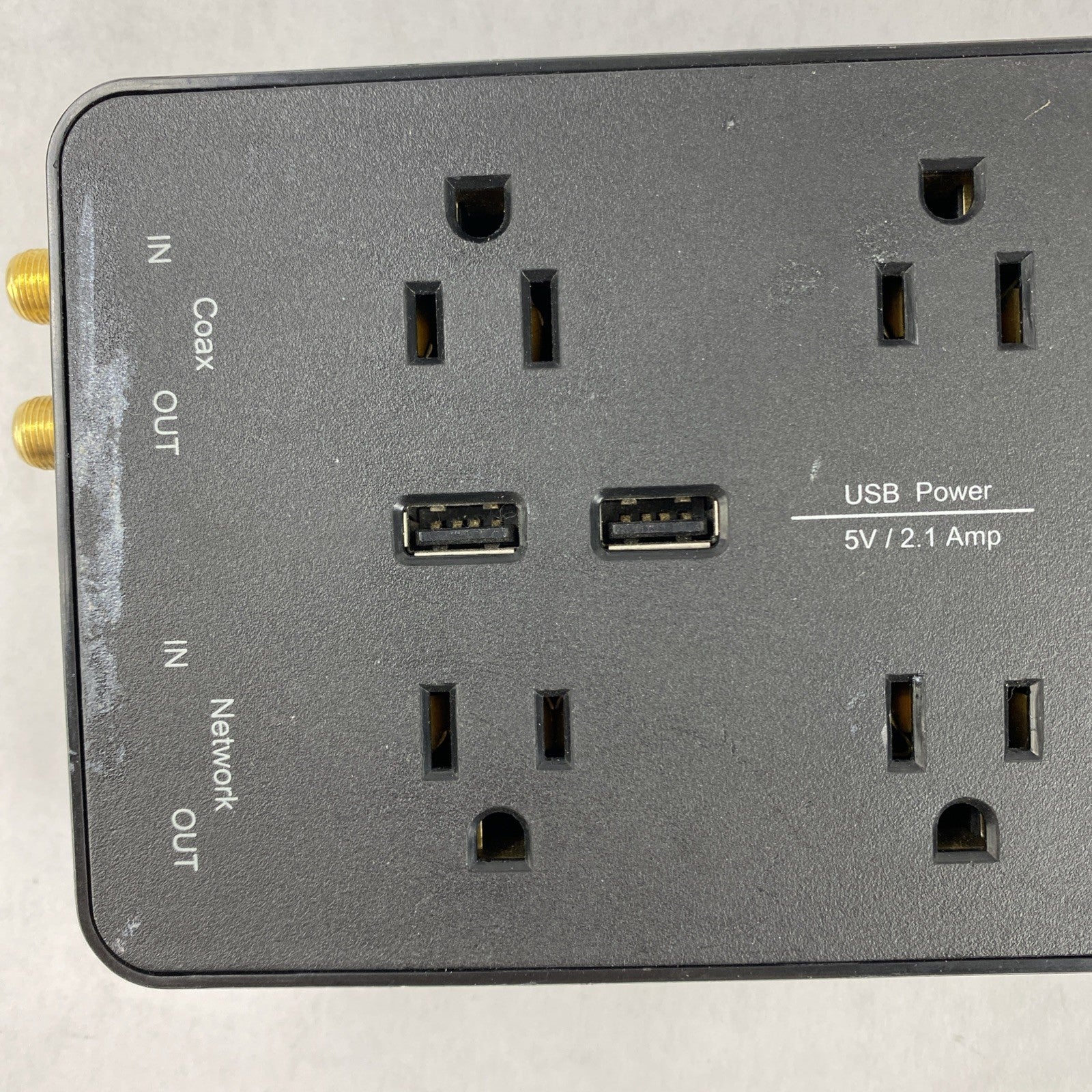Rocketfish RF-HTS2815.  Outlet 2-USB Wall Tap Surge Protector Strip2