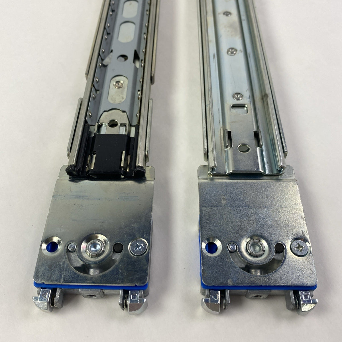 Accuride 042 009-400 03 1U/2U Server Workstation Rail Kit8