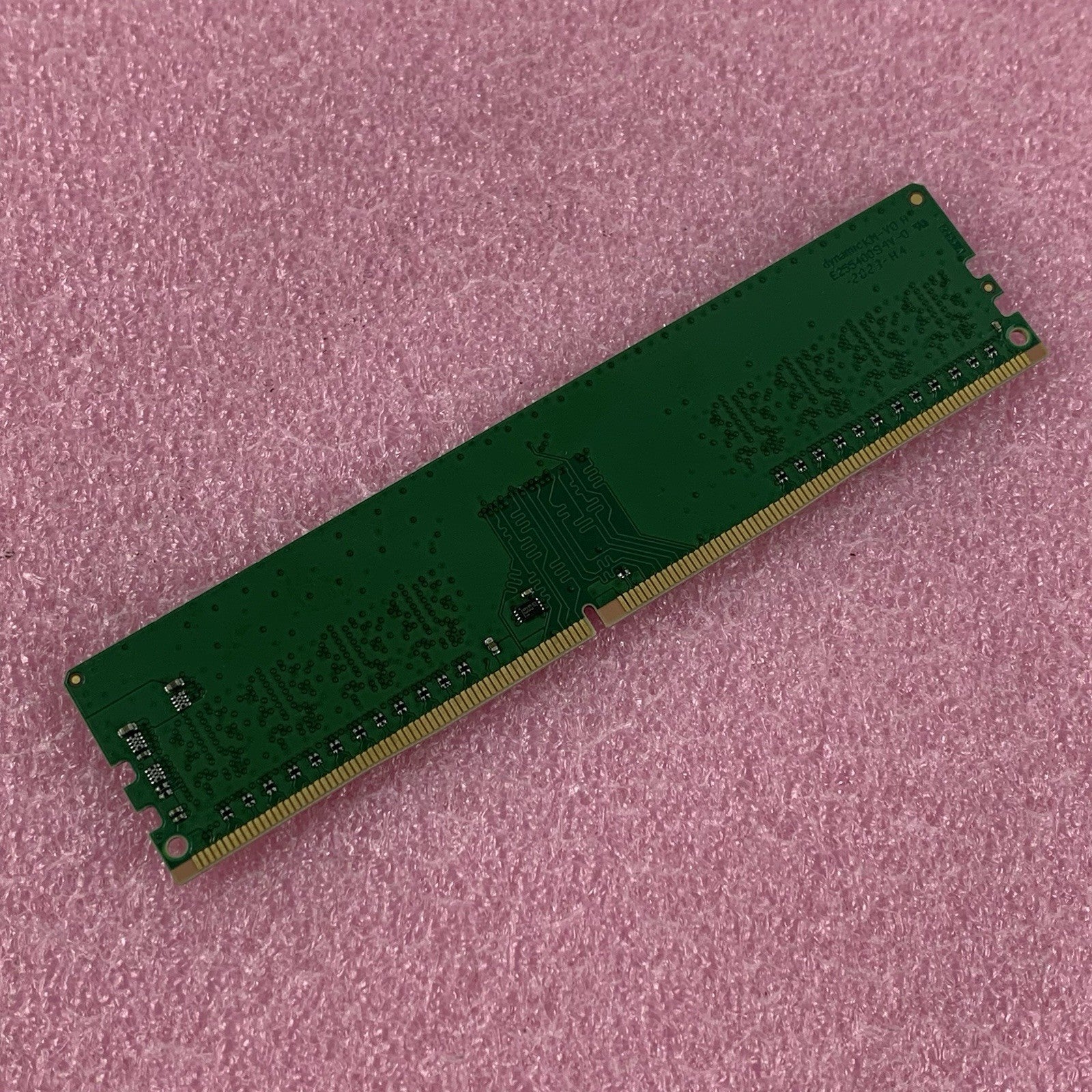 Crucial CT8G4DFRA266.C8FJ 8 GB  DDR4-2666 UDimm CL19 Desktop Memory Ram4