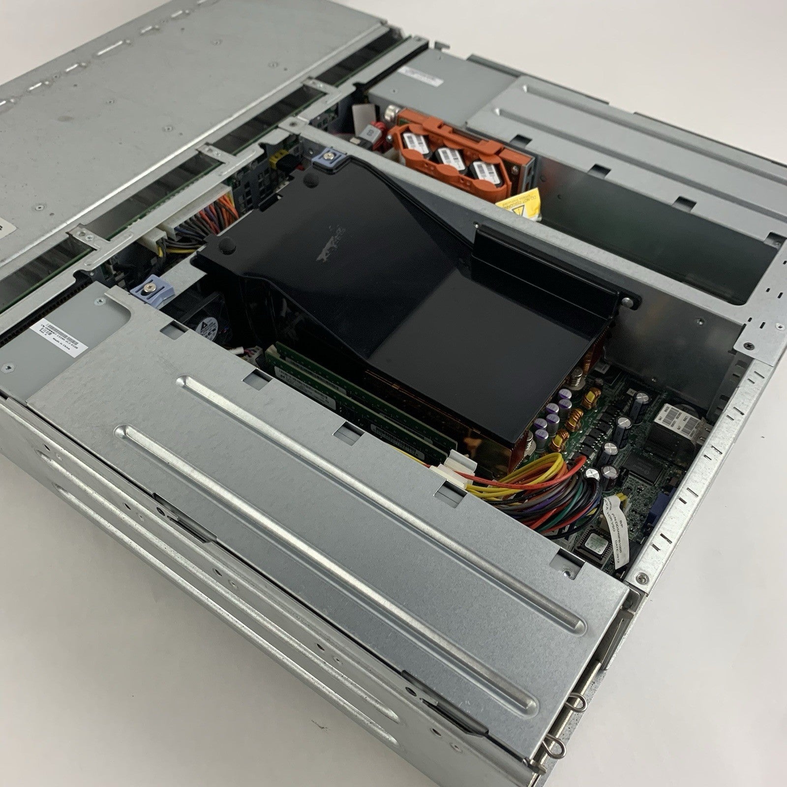 Data Domain DD620 San Storage Array 1x E8400 3 Ghz 8 GB Ram No OS No HDDs10