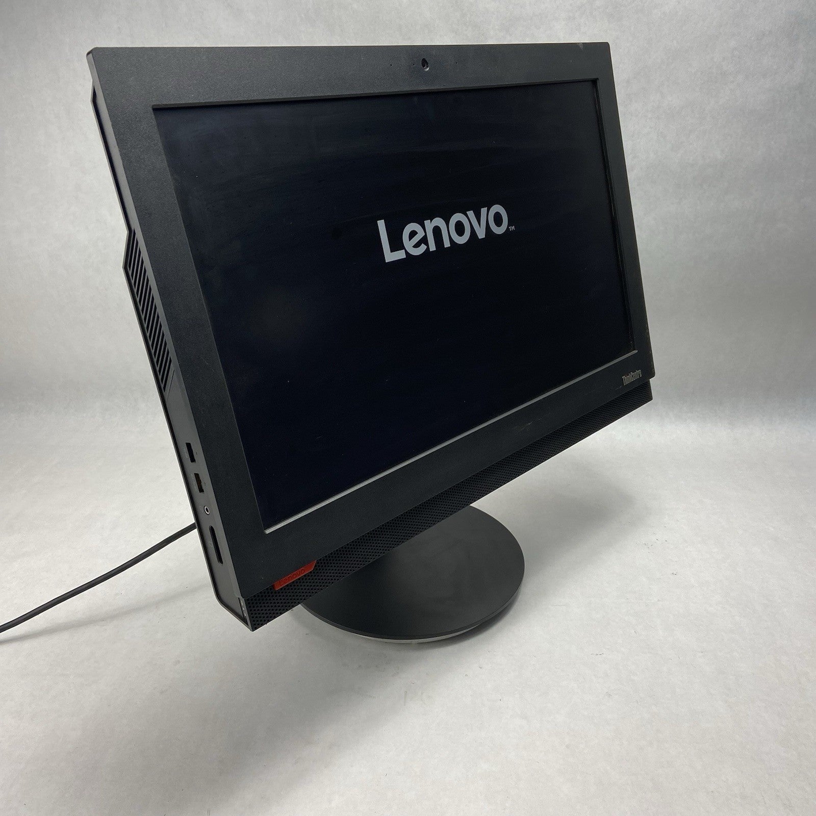 Lenovo ThinkCentre M800z AIO Intel Core i5-6400 2.7GHz 4GB RAM No HDD No OS1