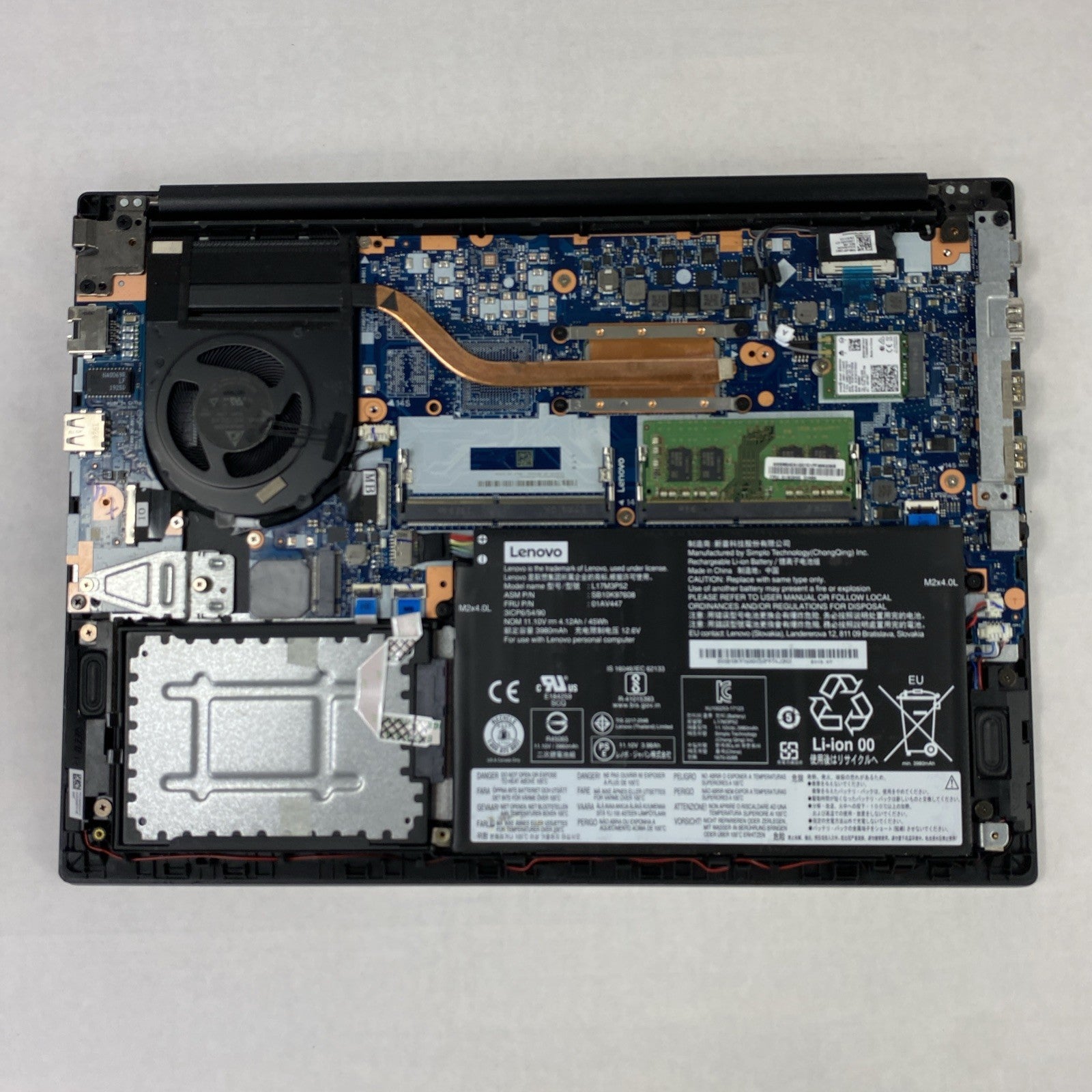 Lenovo ThinkPad E490 Core i5-8265U 1.6GHz 8GB RAM 14" No HDD No OS