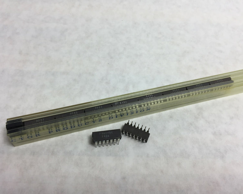 NOS  Fairchild F9624DC Integrated Circuits  Lot of 10