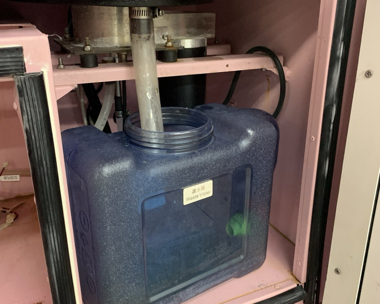 Guangzhou Fun Vending T95 Cotton Candy Machine Powers No Tanks No HDDs No OS