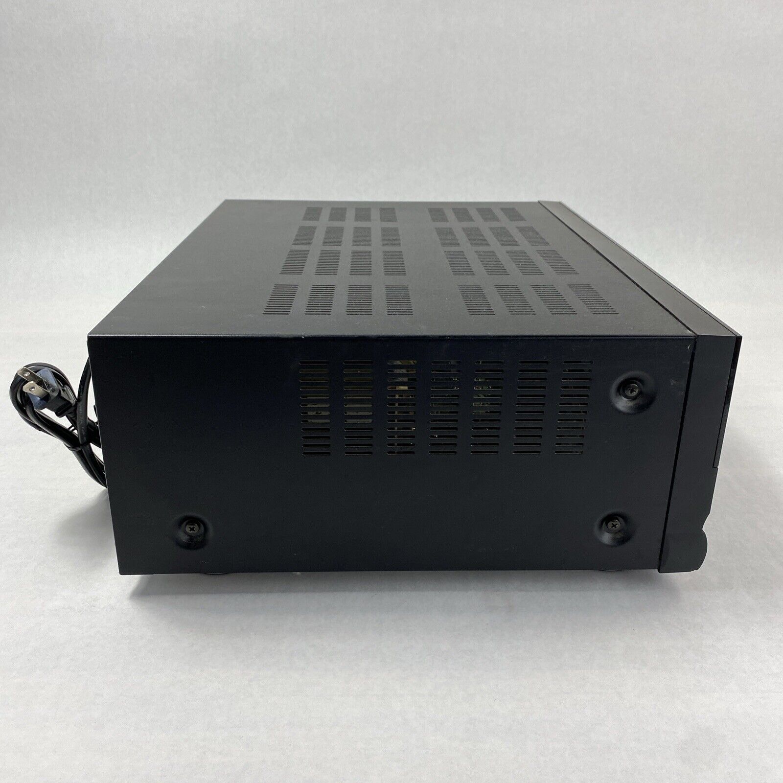Harman Kardon AVR 225 5.1 Channel AV Receiver