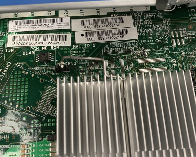 HP ProLiant DL 380p Gen8 2x Xeon E5-2620 2.0 GHz 96 GB RAM No HDD No OS