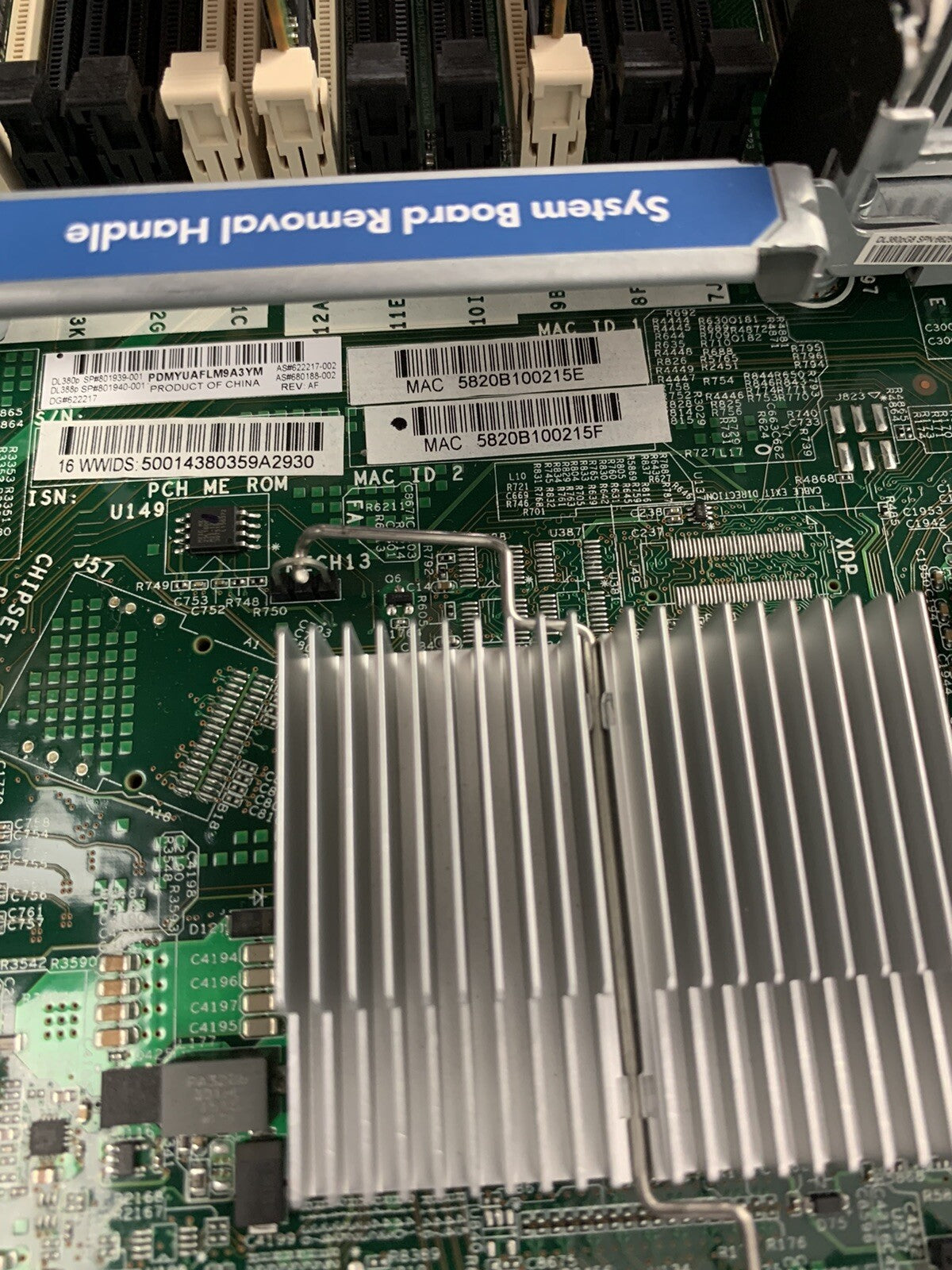 HP ProLiant DL 380p Gen8 2x Xeon E5-2620 2.0 GHz 96 GB RAM No HDD No OS