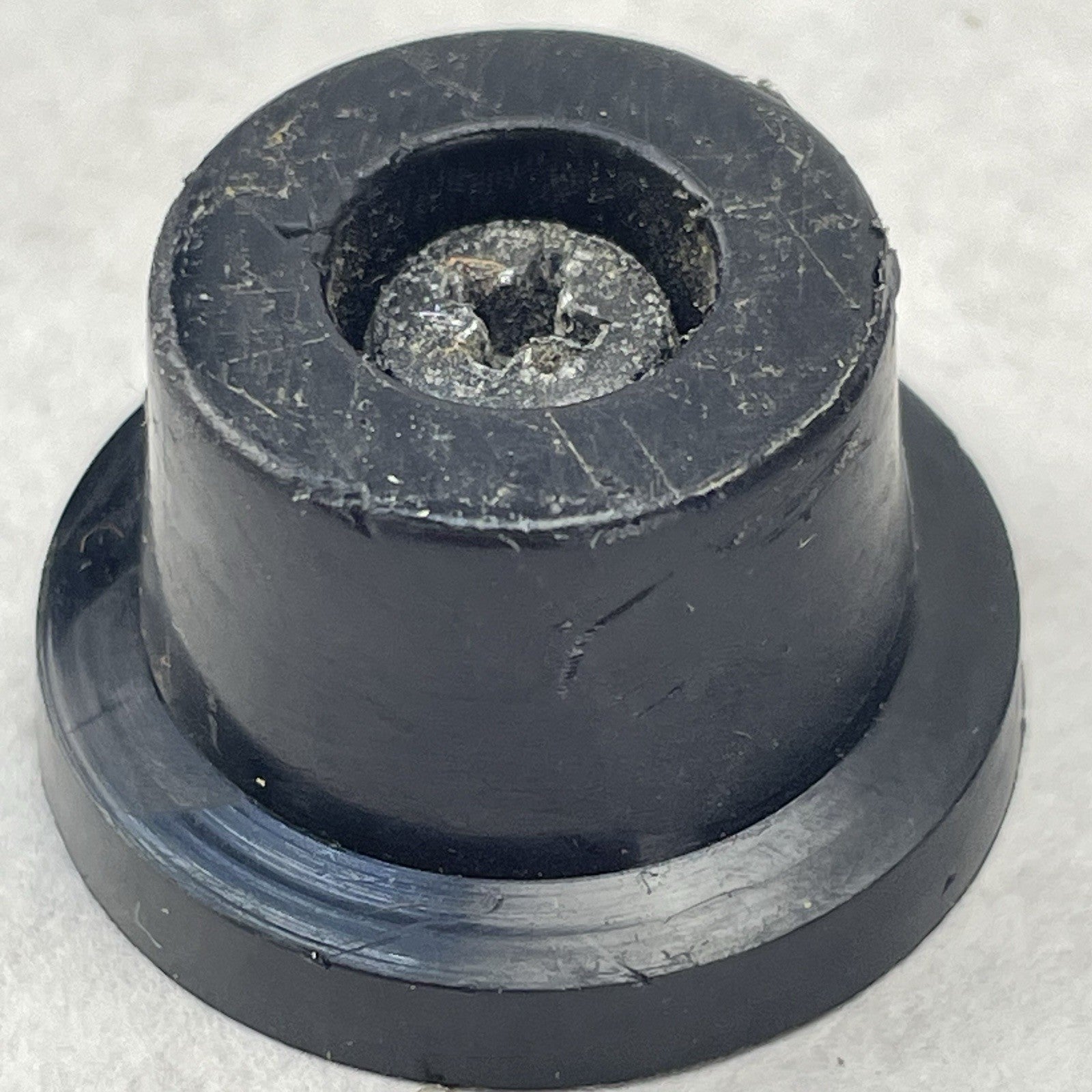 Sansui 441 Feet and Screws6
