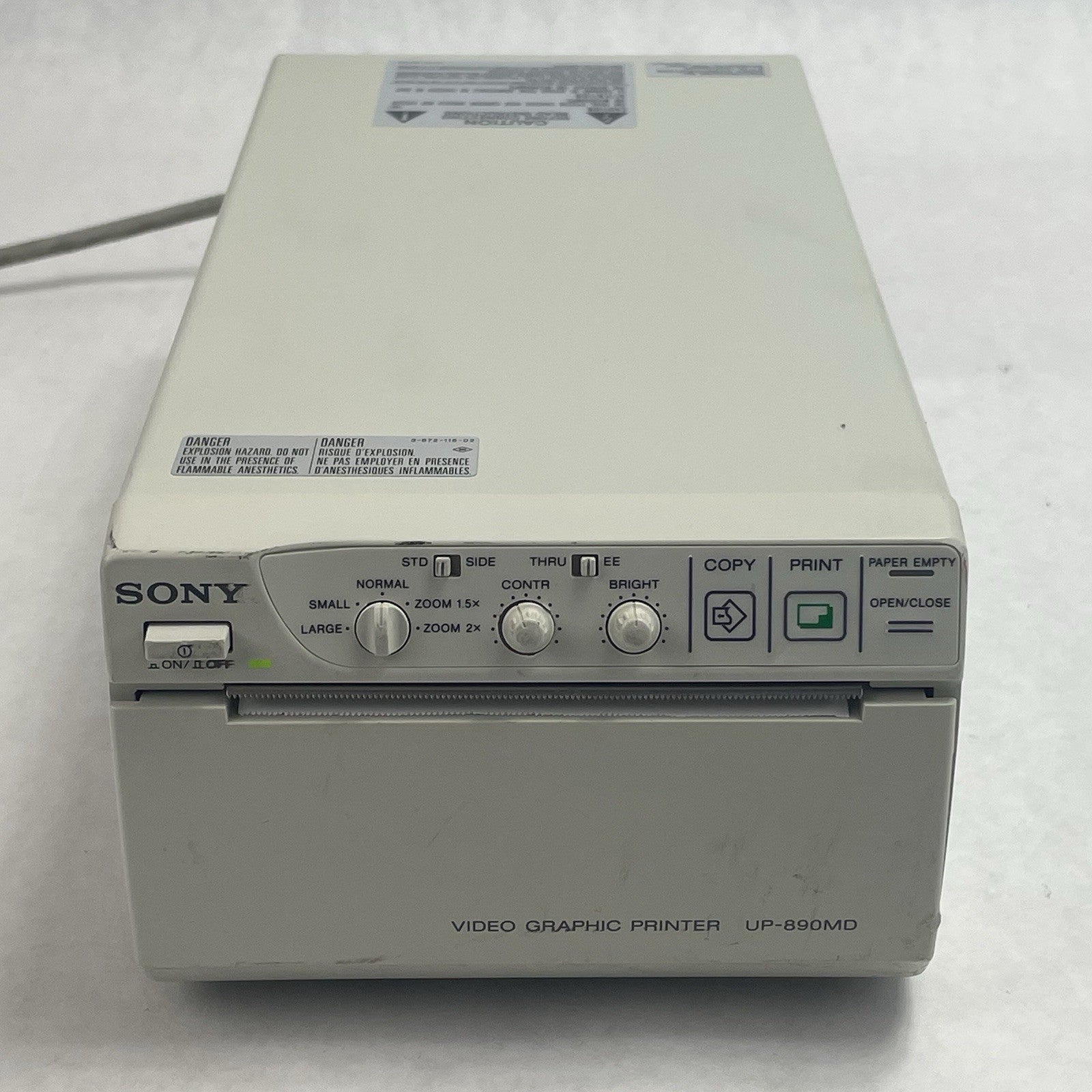 Sony UP-890MD Video Graphic Printer Black & White Analog Video Thermal Printer1