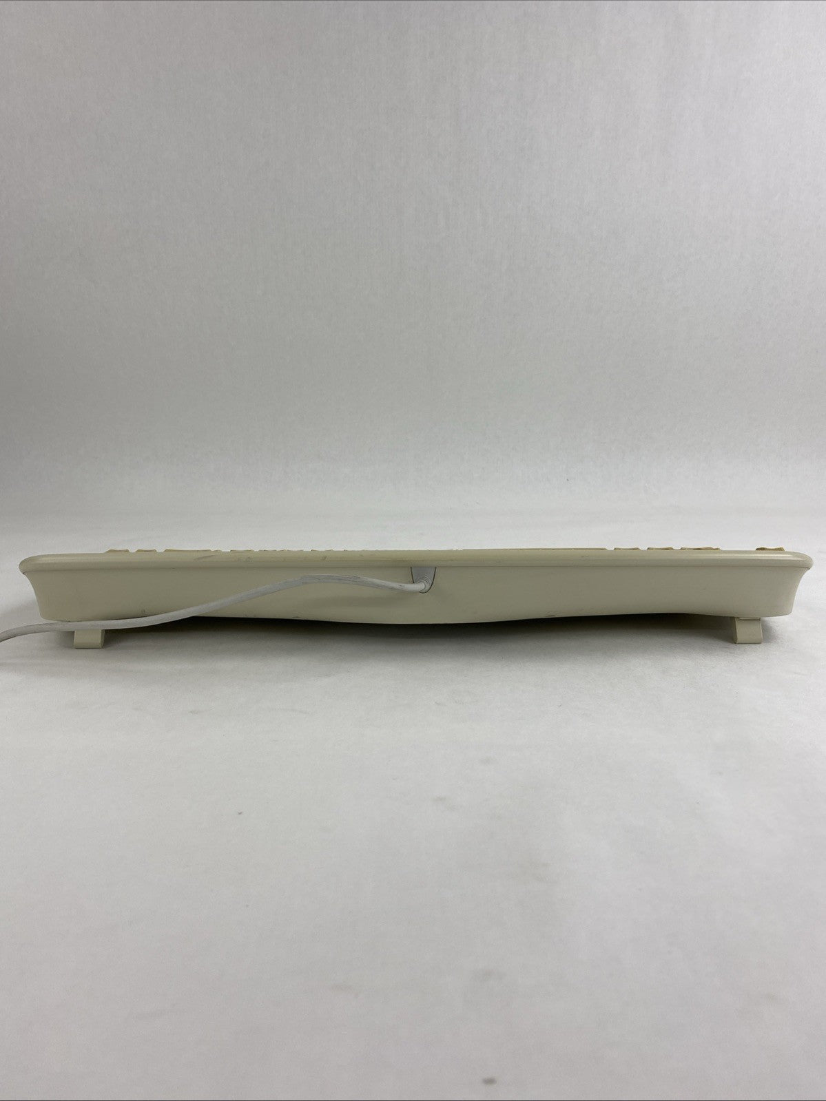 Logitech Y-SG13 PS/2 104-Key QWERTY Wired Membrane Keyboard9