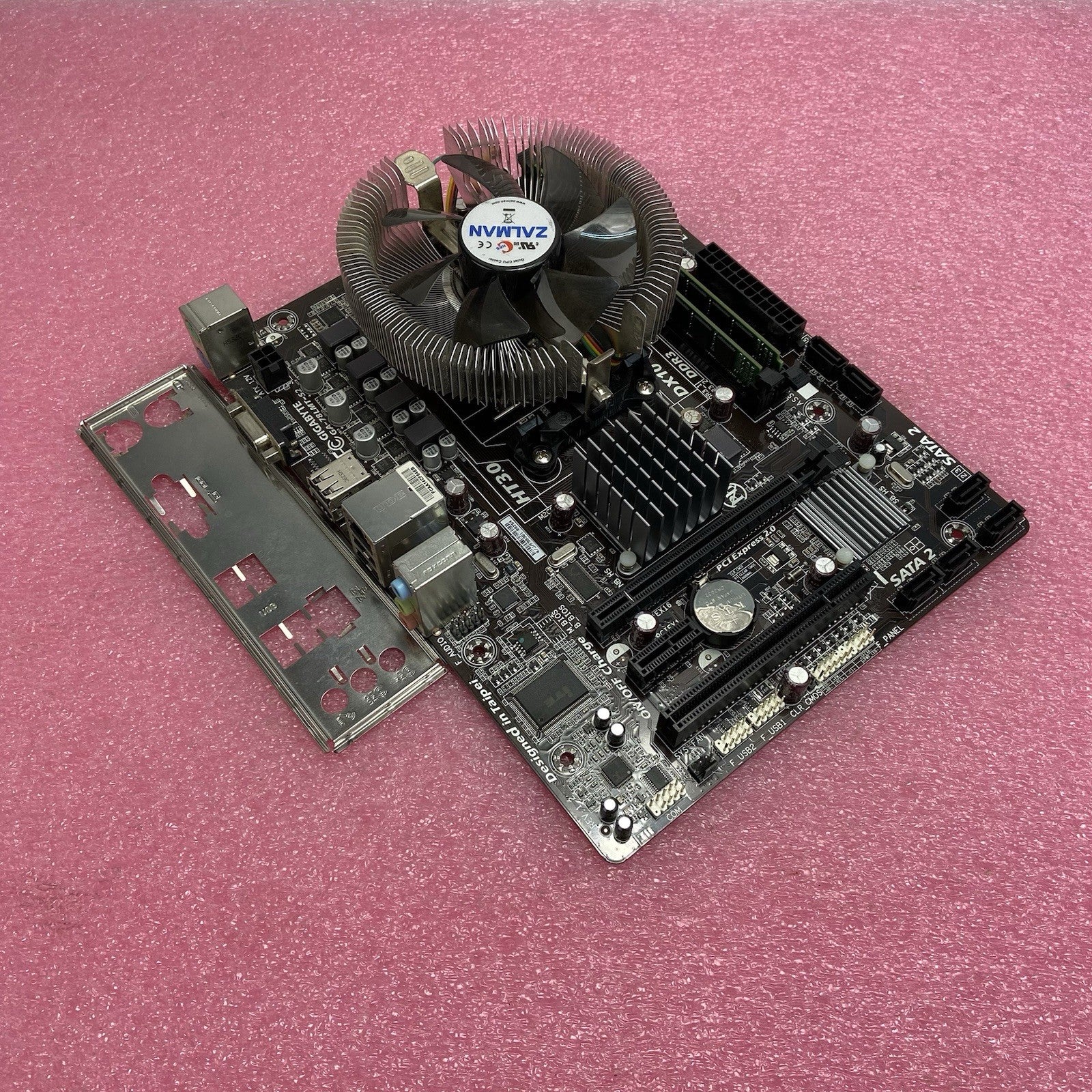 Gigabyte GA-78LMT-S2 Motherboard AMD FX-6300 3.5GHz 8GB RAM w/IO Shield0