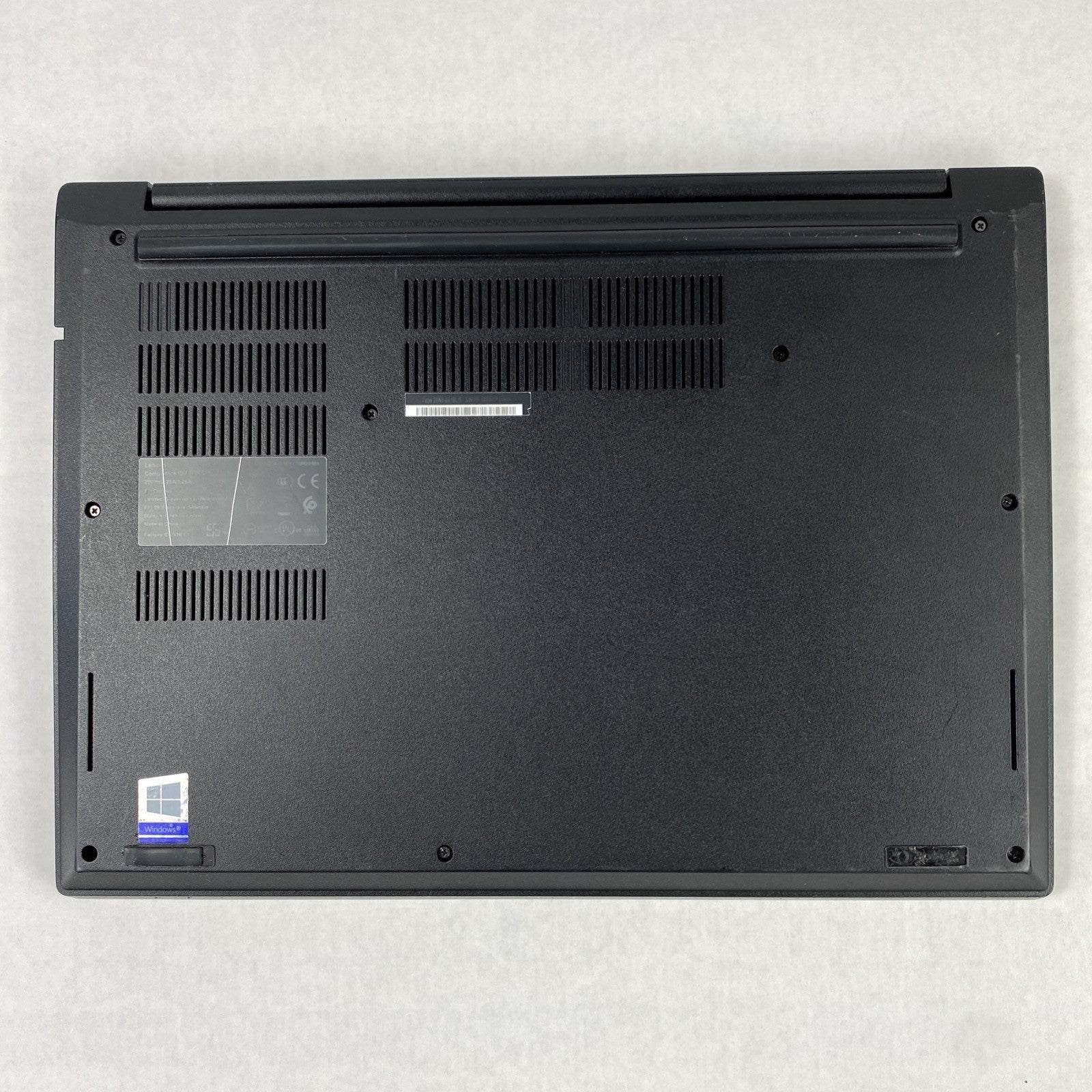 Lenovo ThinkPad E490 Core i5-8265U 1.6GHz 8GB RAM 14" No HDD No OS