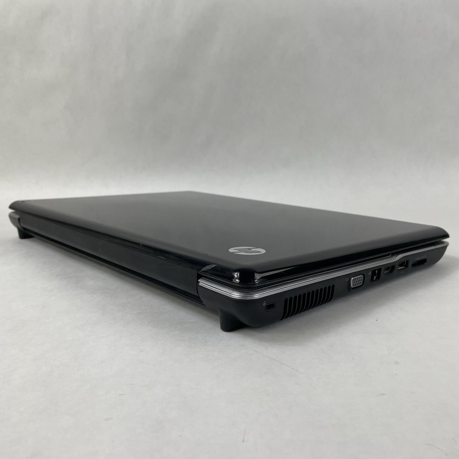 HP G71 NoteBook 16.9" Core 2 Duo t6600 2.20 GHz 4 GB RAM No SSD/OS/AC/Battery12