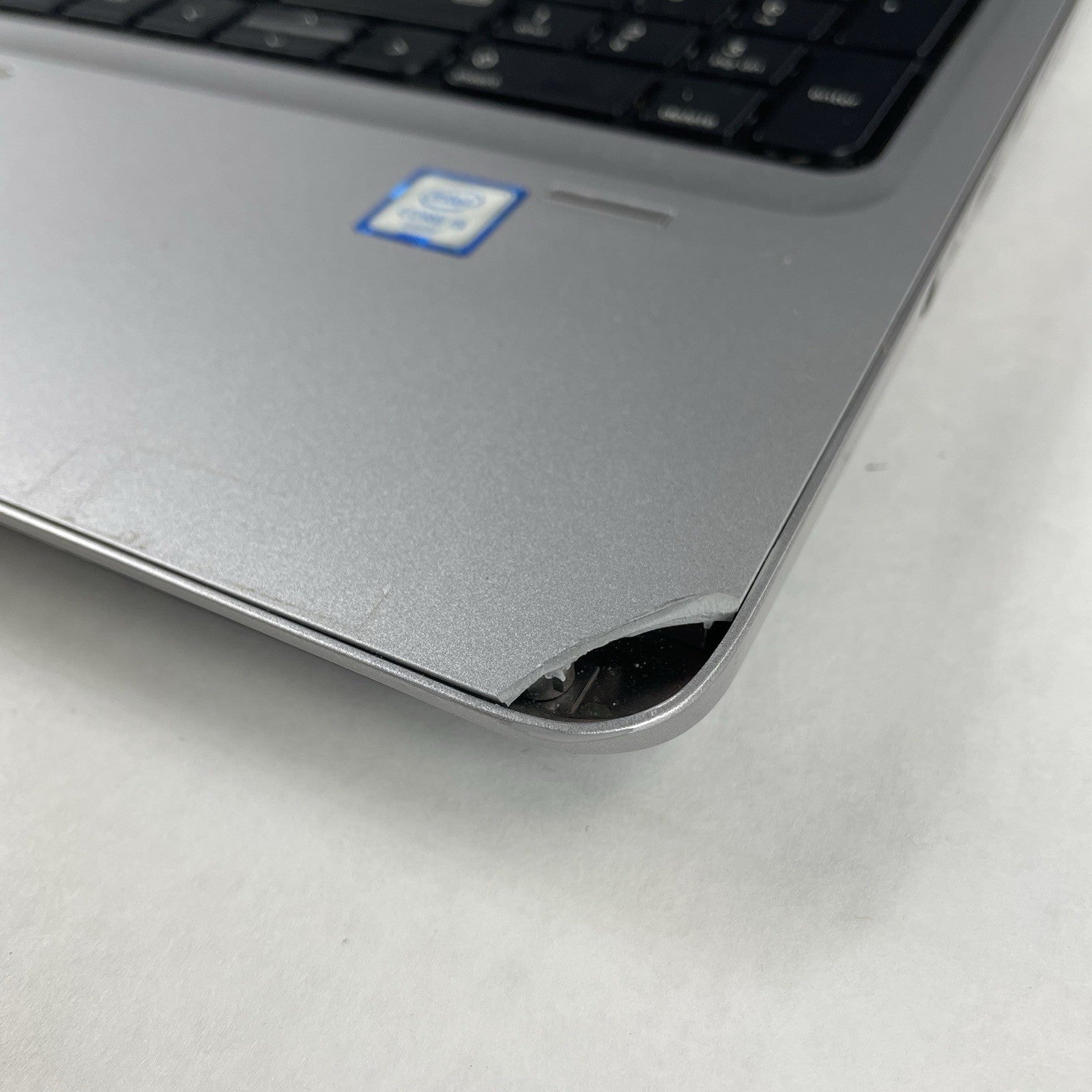 HP ProBook 650 G2 15.6" i5-6200U 2.30GHz 8GB RAM No SSD/OS/AC/Batt - Bad Corner2