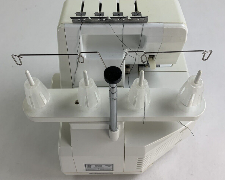 White Superlock W2500 Sewing Machine No Power Cord Untested