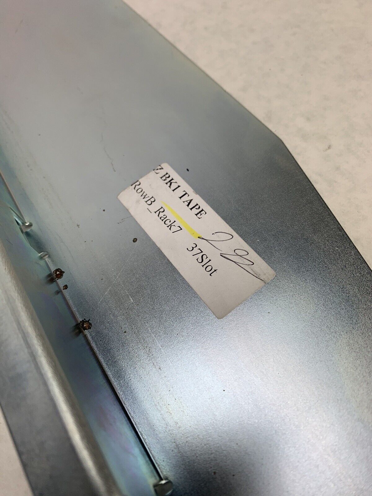 HPE StoreEver 1/8 G2 Tape Autoloader Rack Kit AH166A 435248-001 Left Only