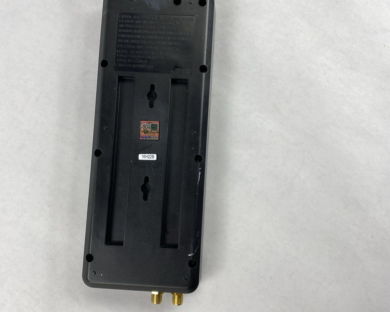 Rocketfish RF-HTS2815.  Outlet 2-USB Wall Tap Surge Protector Strip