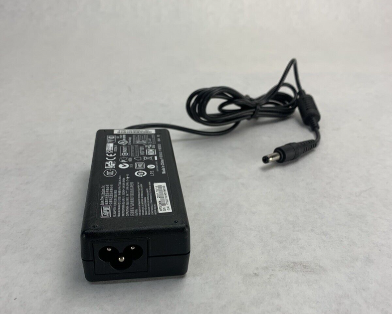 Lot of 5 APD NB-65B19 AC Adapter