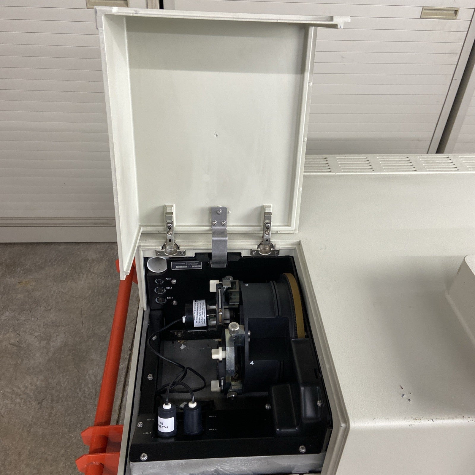 Perkin Elmer Zeeman Atomic Absorption Spectrometer Model 4100ZL