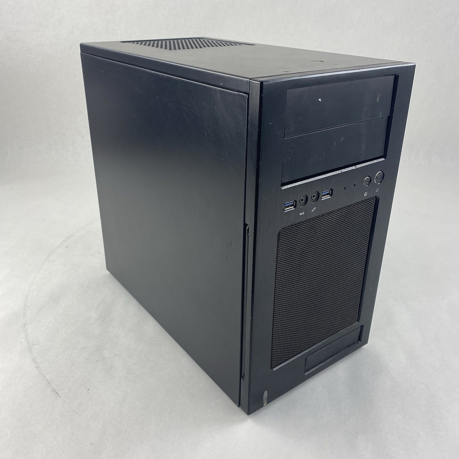 SilverStone Temjin Series TJ08B-E Micro-ATX Computer Case with 550W Power Supply