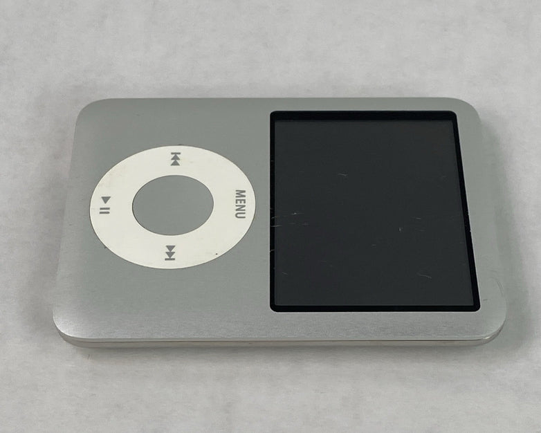 Apple iPod Nano 3rd Gen A1236 4GB Silver v1.1.3