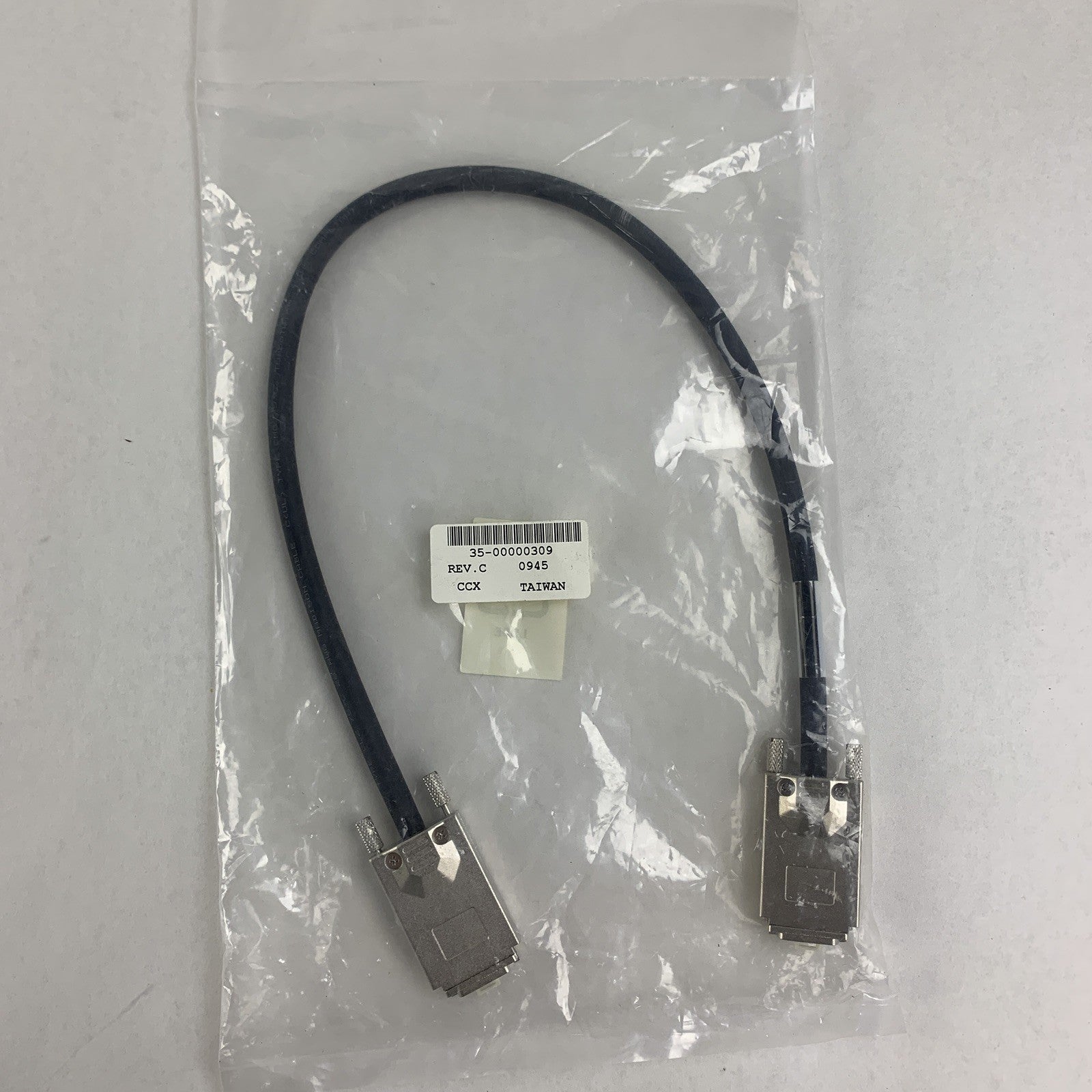 CCX 35-300000309 External SAS SFF-8470 Male to Male 20" Cable New Open Box