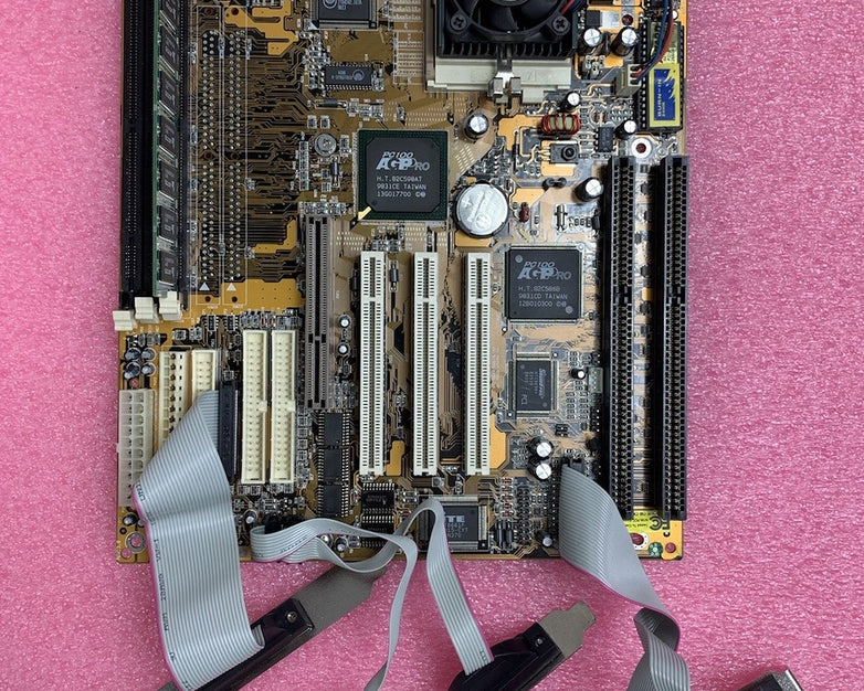 PCChips/Hsin M577 AMD K6-2 3P MMX 64MB RAM No Shield