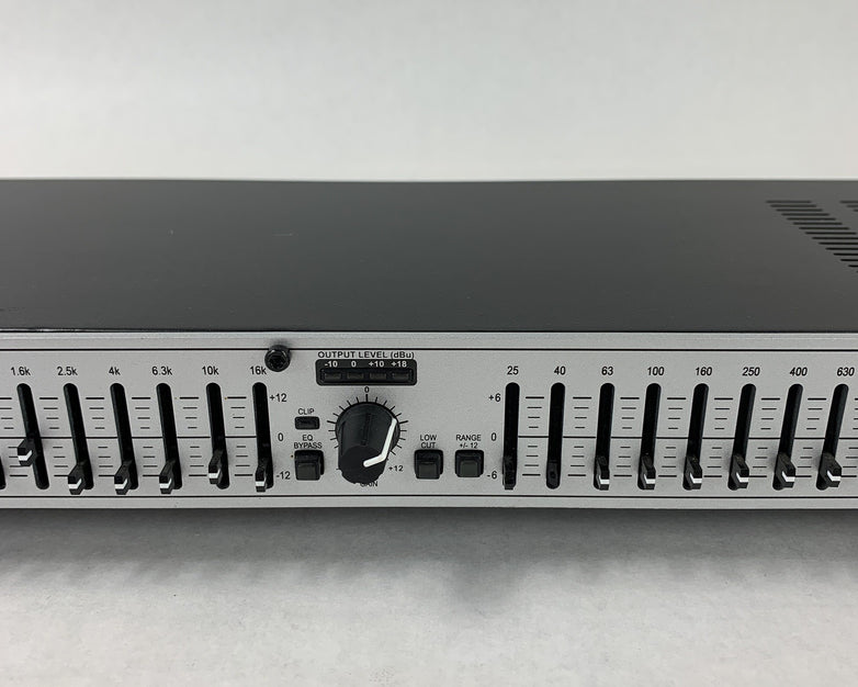 DBX 215s DBX215SV Graphic Equalizer Tested Broken Switch