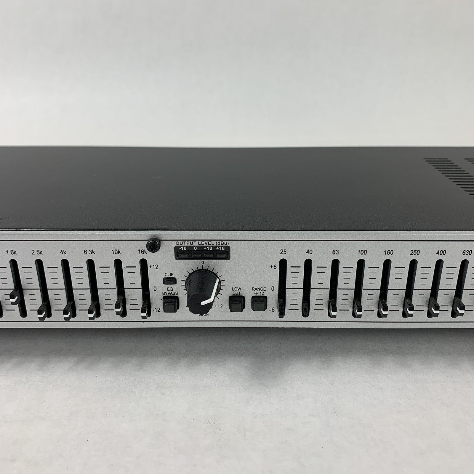 DBX 215s DBX215SV Graphic Equalizer Tested Broken Switch