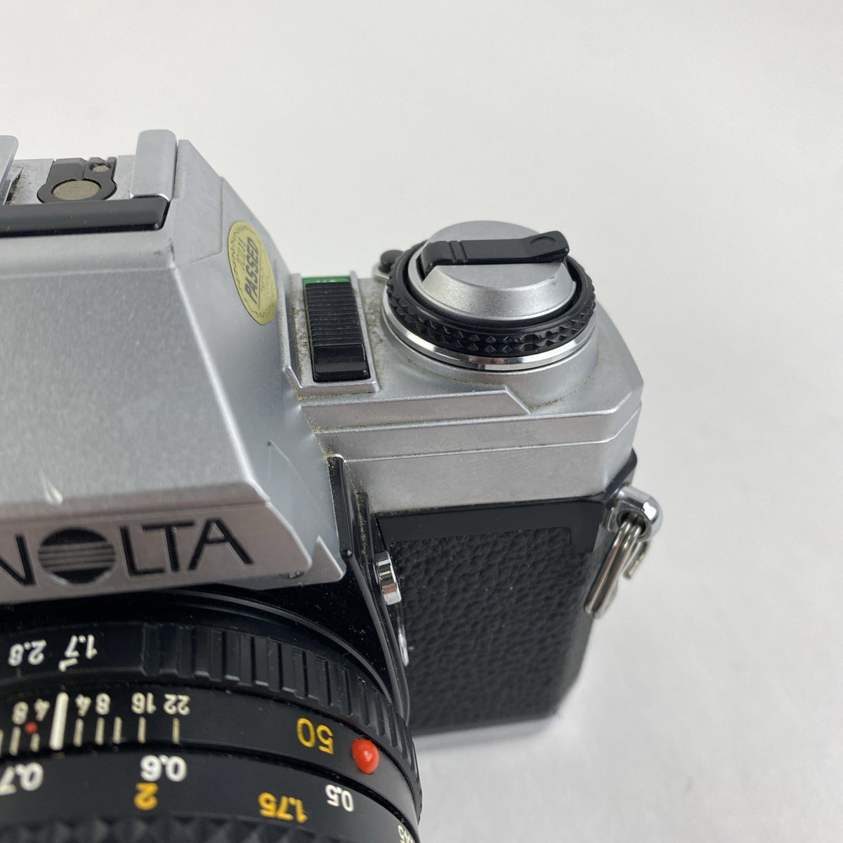 Minolta X-370 SLR Film Camera w/ Minolta 50mm 1:1.7 Lens - Untested Parts8