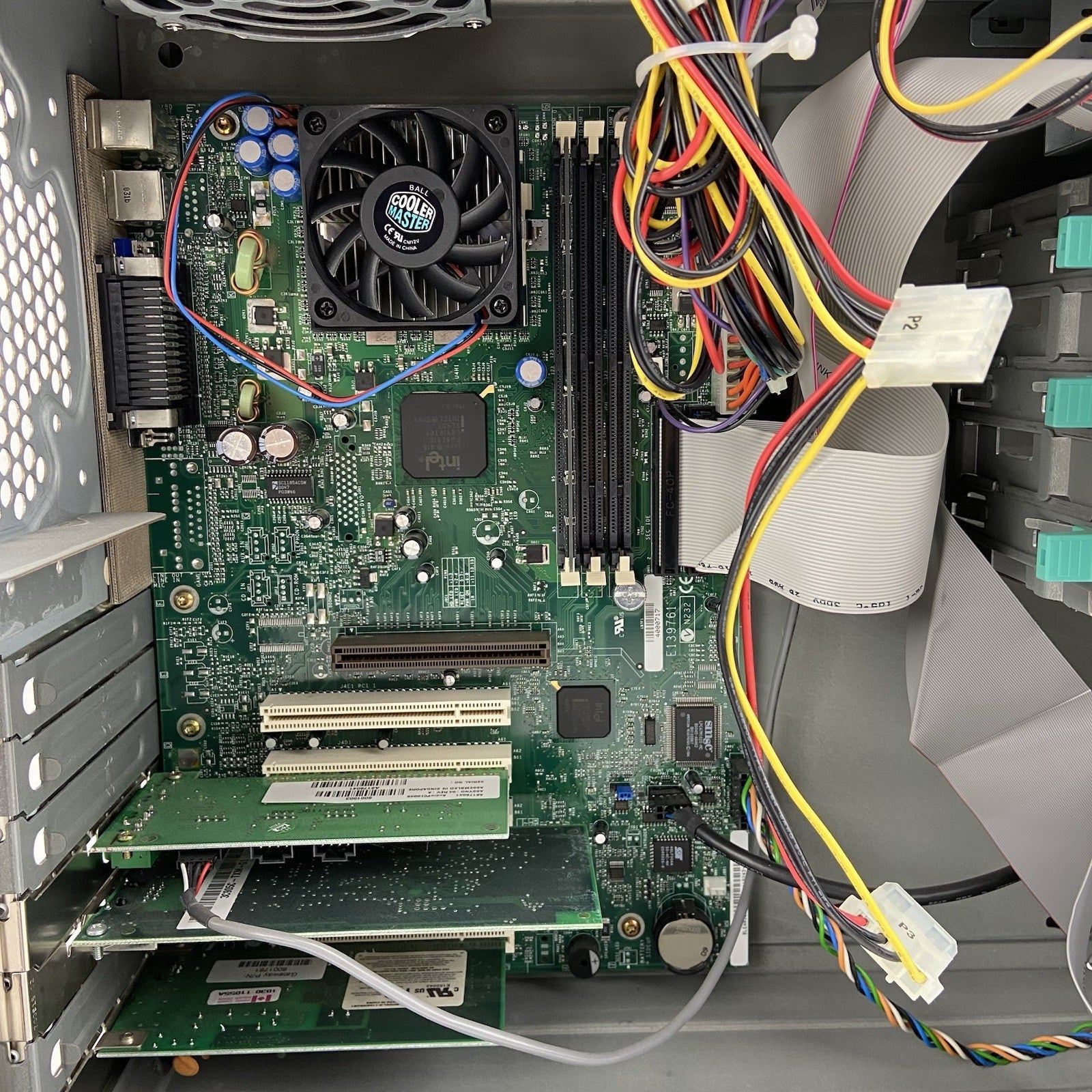 Gateway Performance 933 MT Intel Celeron 934MHz 127MB RAM No HDD No OS11