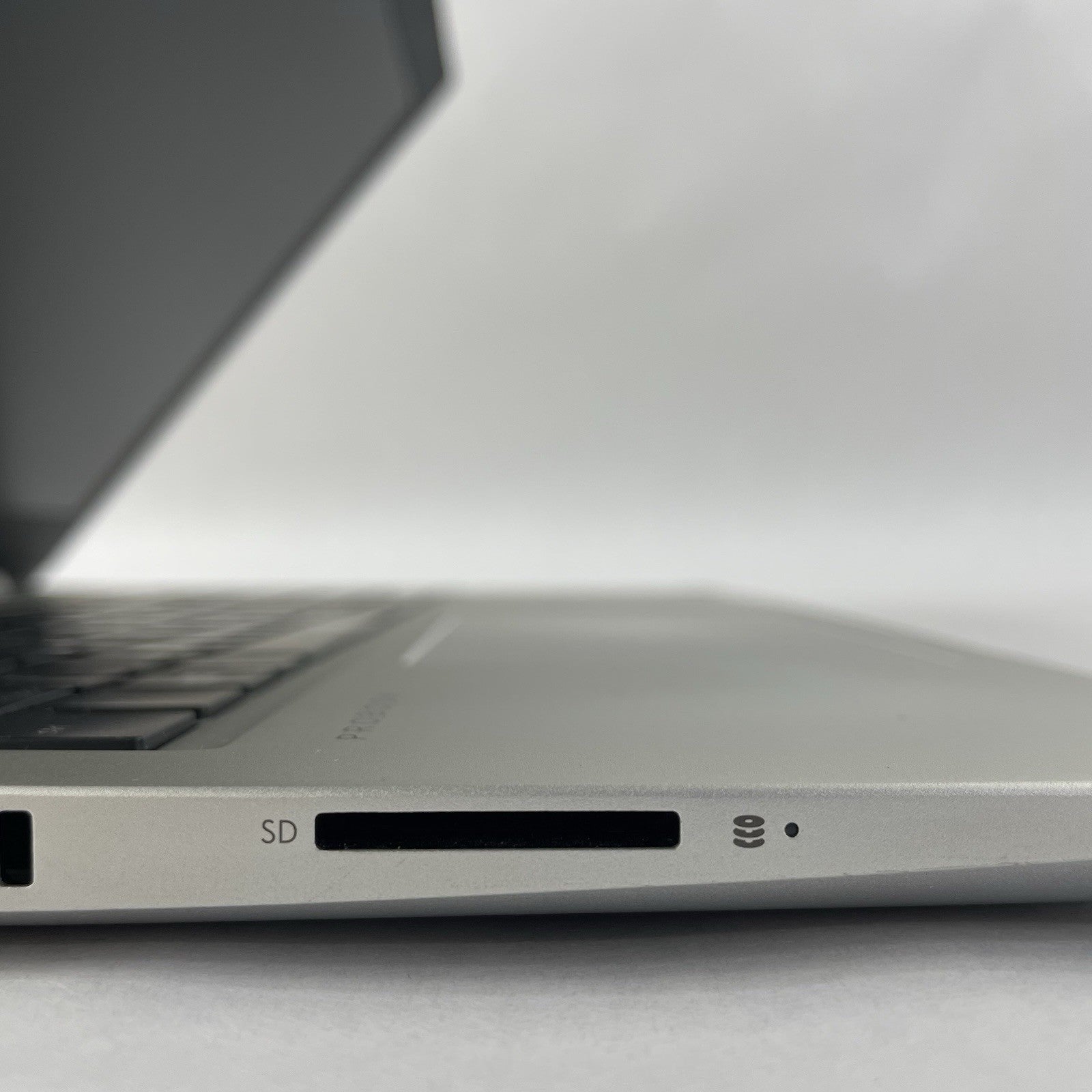 HP ProBook 455 G7 15.6" Ryzen 5 4500U 2.375 GHz 8 GB RAM No SSD/OS/AC5