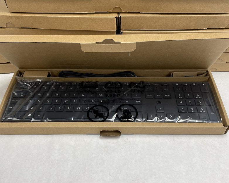 Lenovo USB Wired Traditional Keyboard Model N 00XH688 Lot of 15