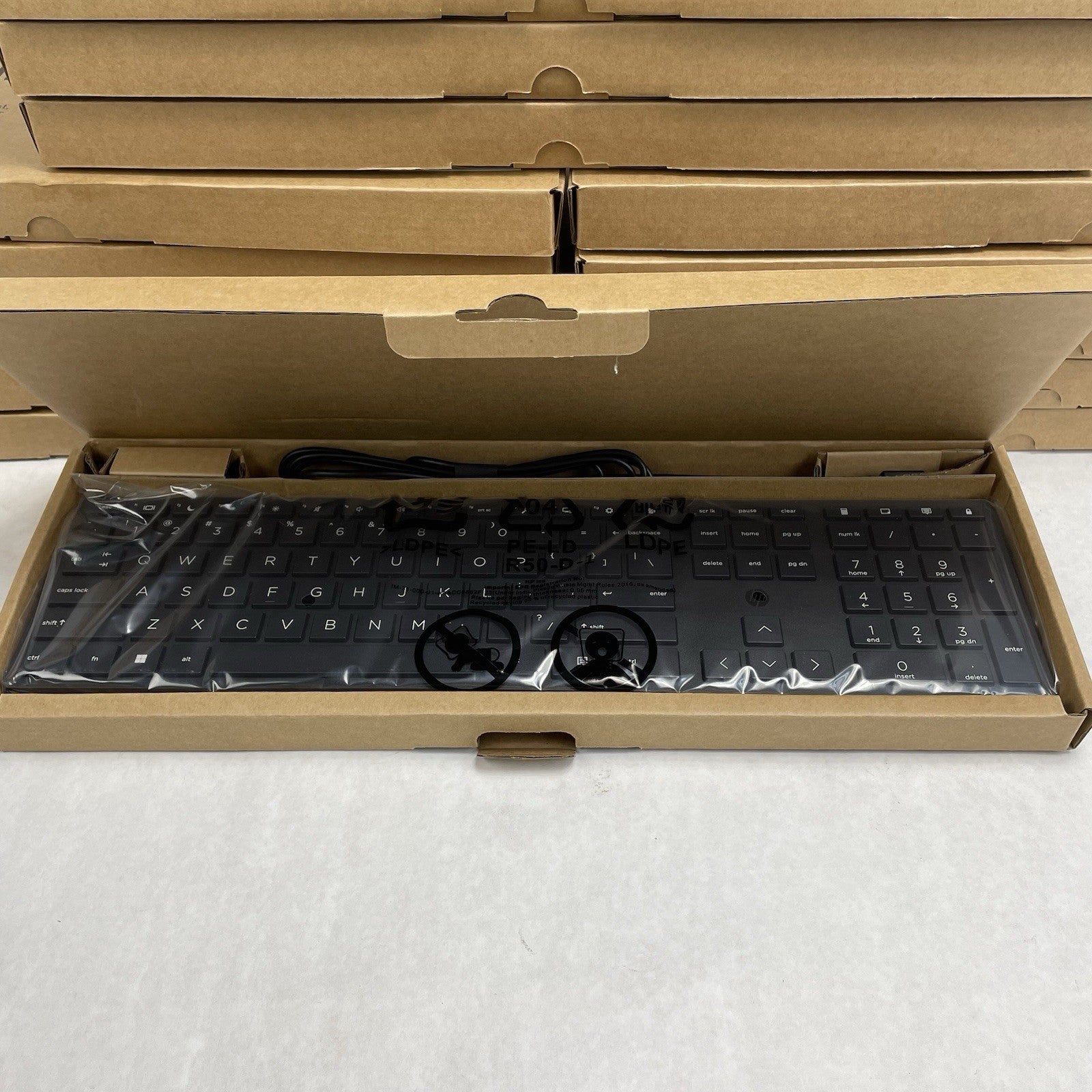 Lenovo USB Wired Traditional Keyboard Model N 00XH688 Lot of 15