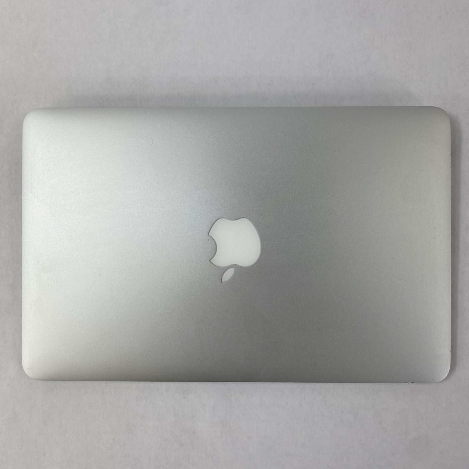 Apple MacBook Air A1465 2014 11" 1.4GHz i5 4GB RAM 120GB SSD os11.7.11 14 Cycles7