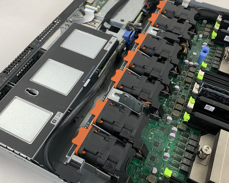 Dell PowerEdge R620 2x Intel Xeon E5-2670 2.6 GHz 64 GB RAM No HDD No OS