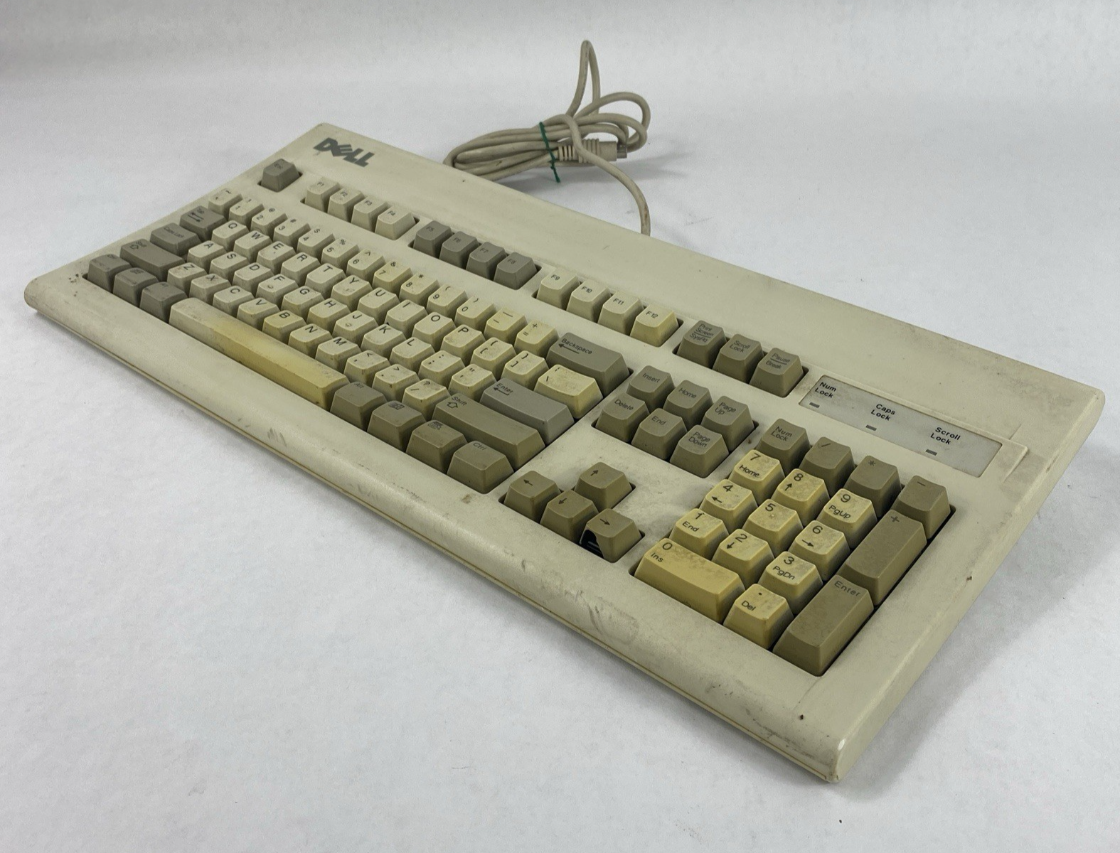 Dell AT101W Keyboard w/ 6 Pin Power Cord0