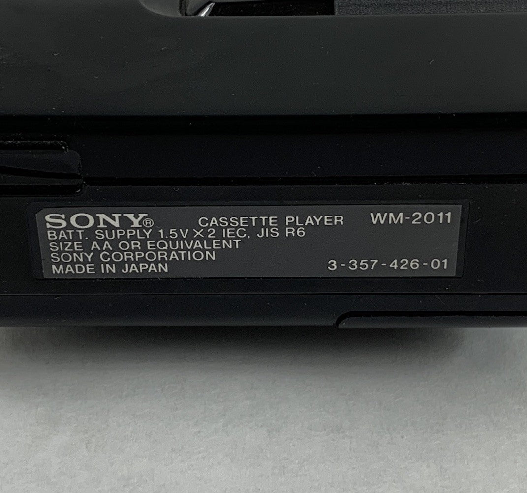 Sony Walkman WM-2011 Personal Cassette Player7