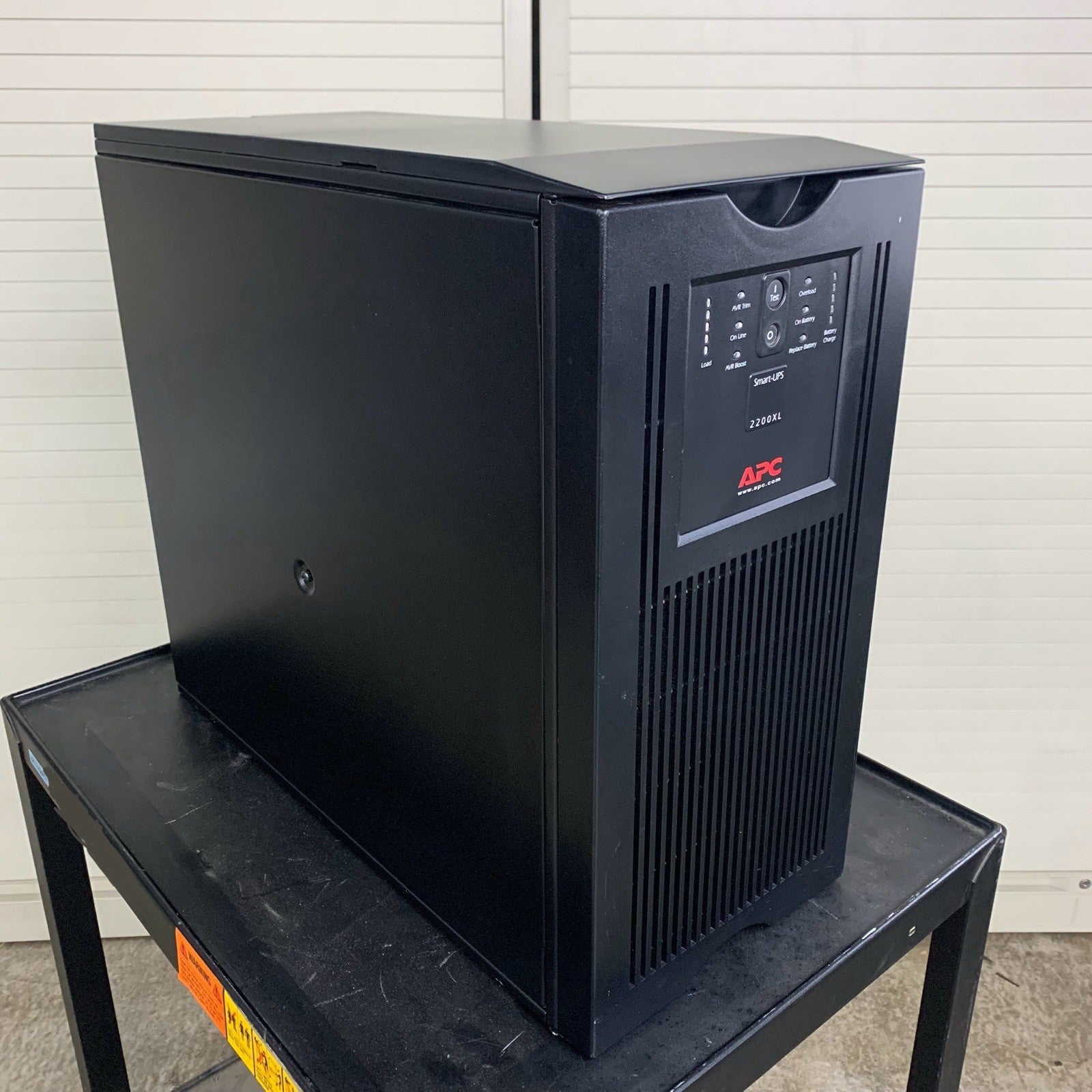 APC Smart-UPS SUA2200XL 2200VA UPS 120V 5U Tower Rack Tested No Batteries0