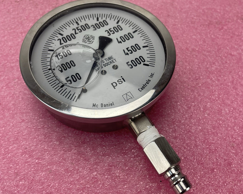 McDaniel Controls  Gauge 0-5000PSI 4 IN Face