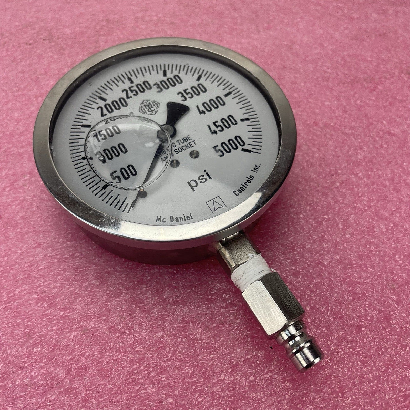 McDaniel Controls  Gauge 0-5000PSI 4 IN Face0