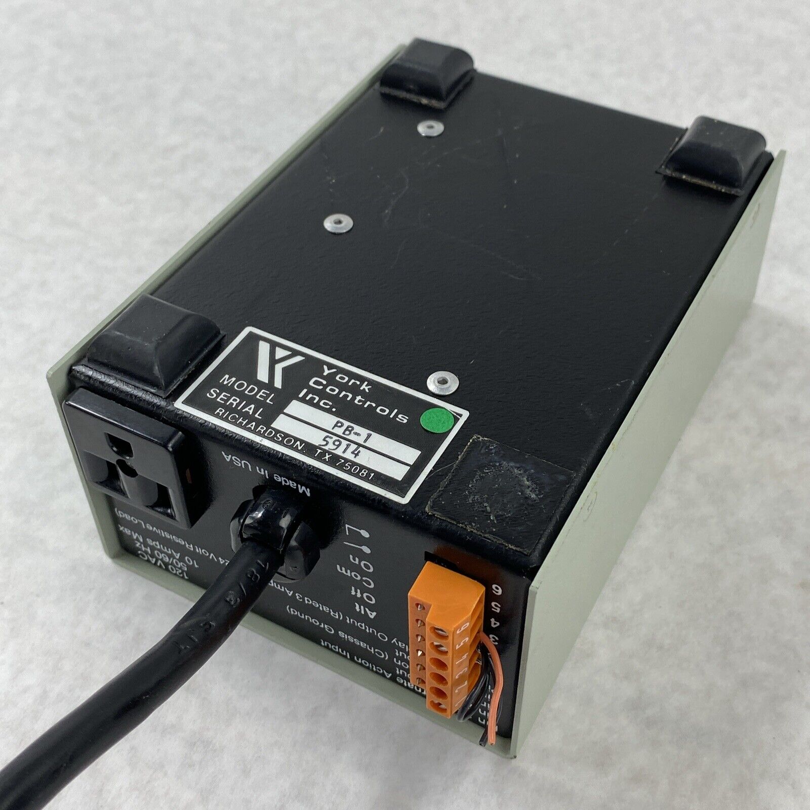 York Controls PB-1 Universal Power Box 120VAC 50/60 Hz 10 Amps Max
