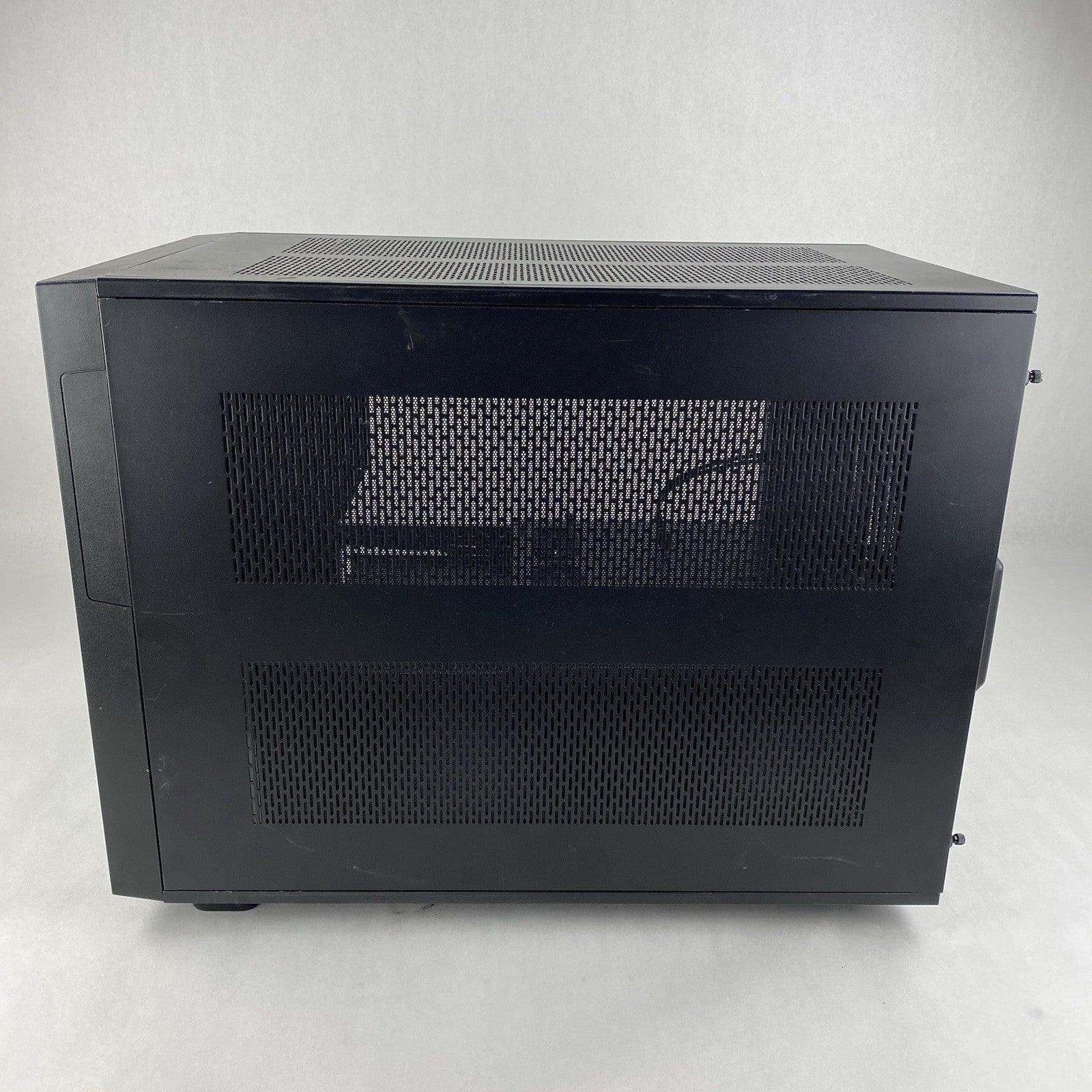 Thermaltake Core X9 E-ATX Cube Computer Case