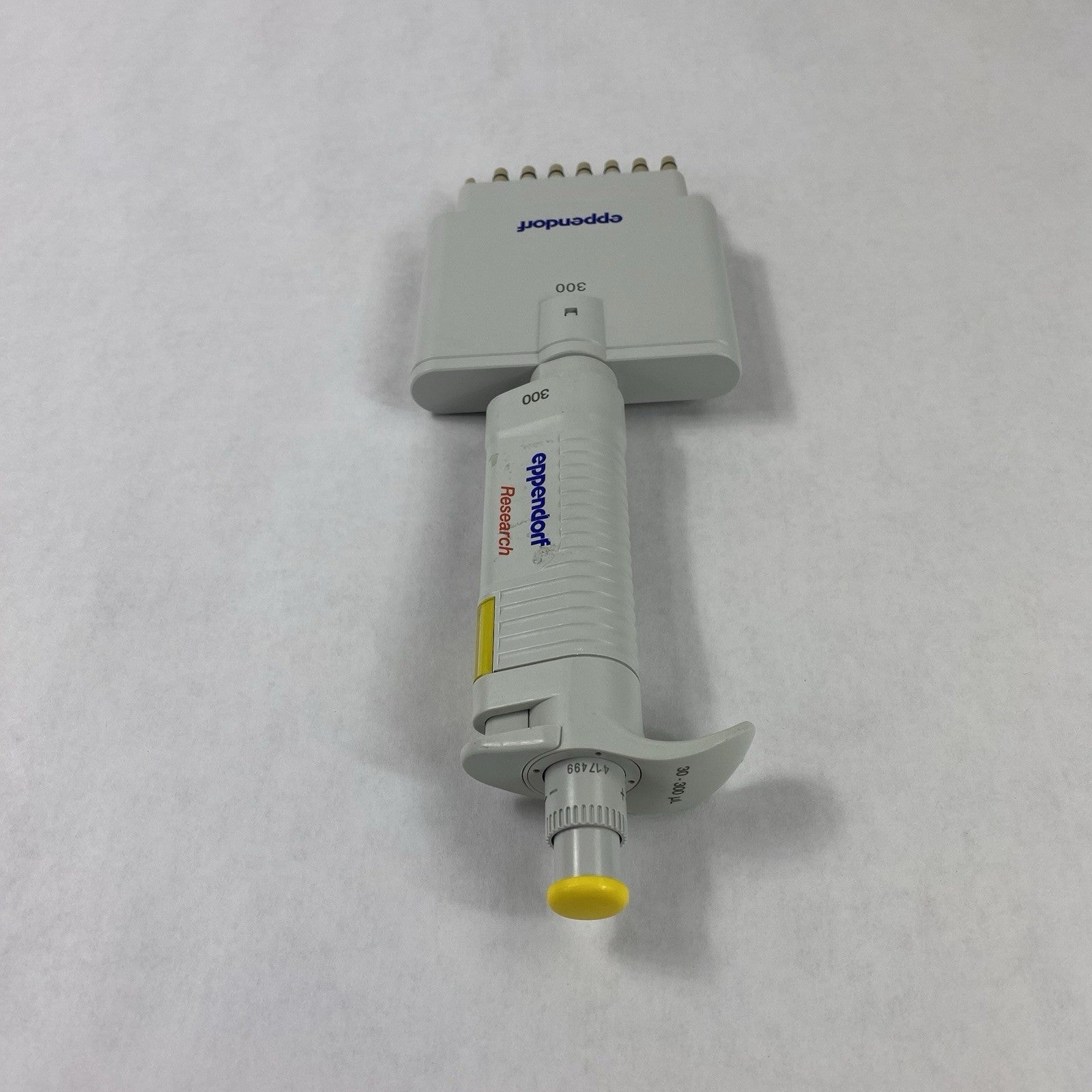 Eppendorf Research 300 30-300 uL 8-Channel Pipette - Parts or Repair