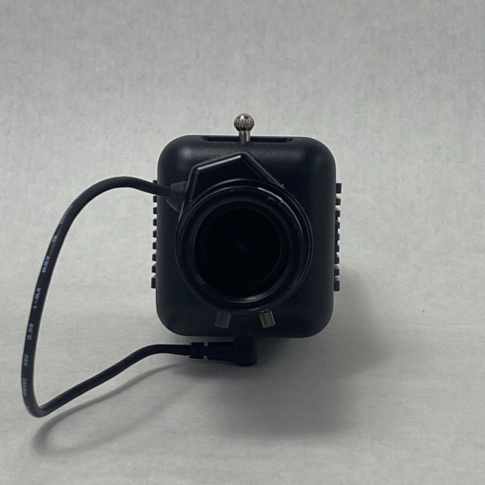 Digital Watchdog C232T Box Camera w/ 1/3" 2.8-10 Varifocal 1:1.4 Lens SLA-2810D