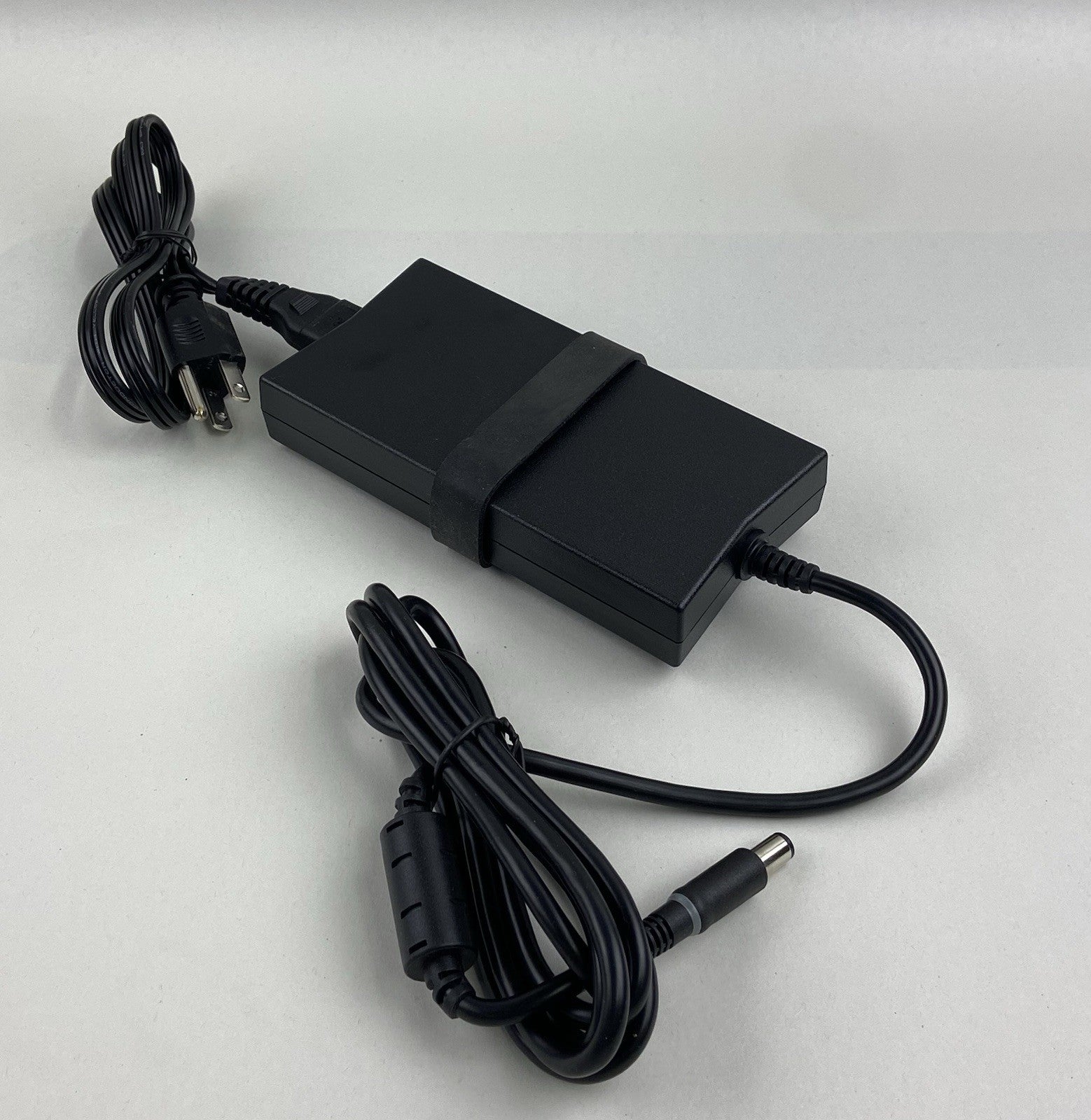 Dell DA130PE1-00 HA130PM160 130W 19.5V 6.7A  7.4mm Barrel Ac Adapter - Lot of 82