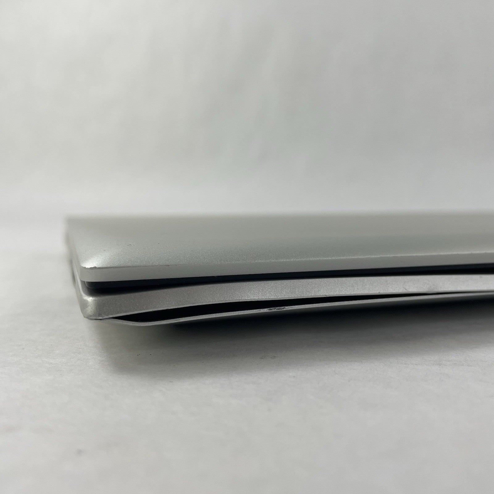 HP EliteBook 850 G8 15.6" i5-1145G7 2.60 GHz 16 GB RAM No SSD/OS/AC - Dents8