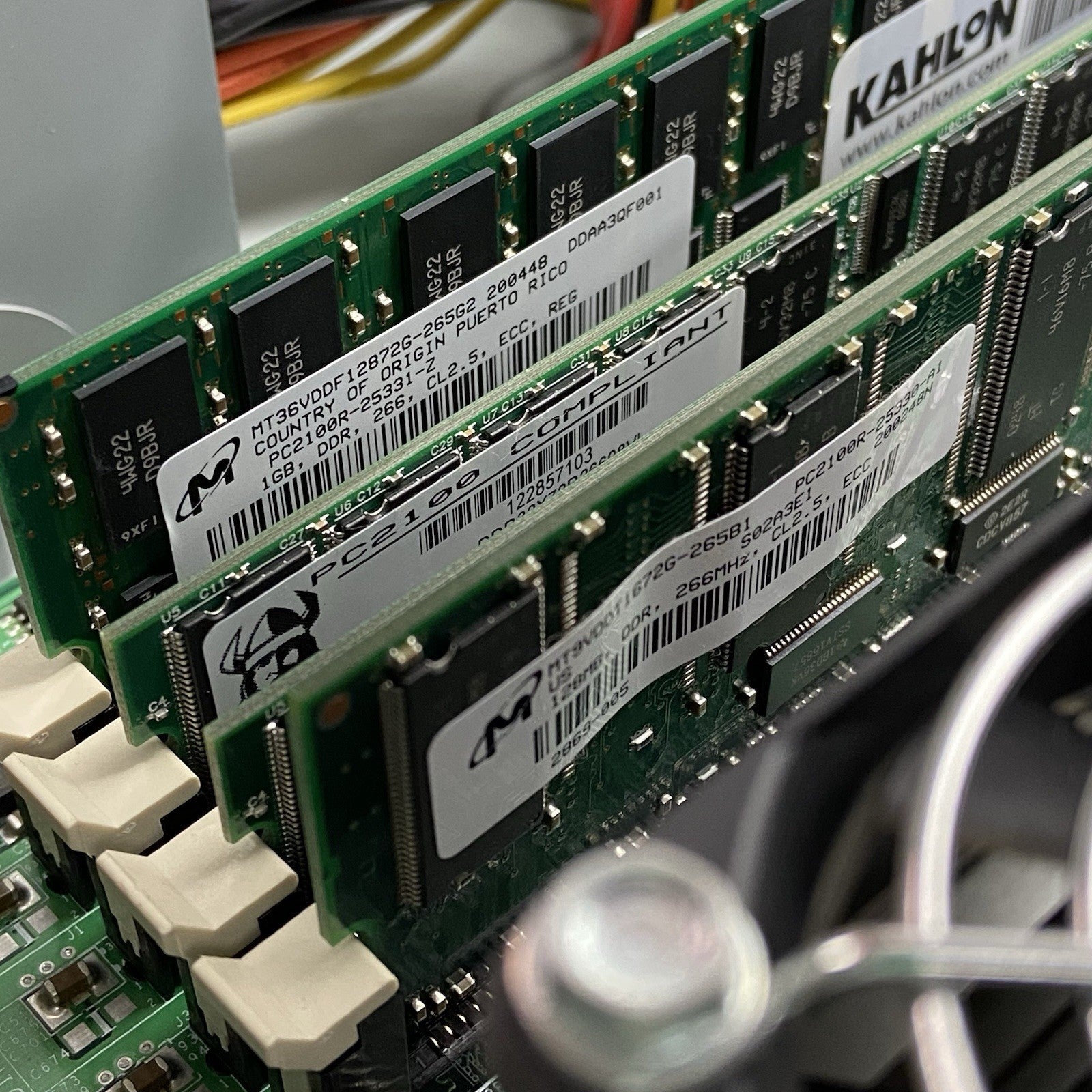 Dell PowerEdge 600SC Server Intel Pentium 4 256MB RAM No HDD No OS12