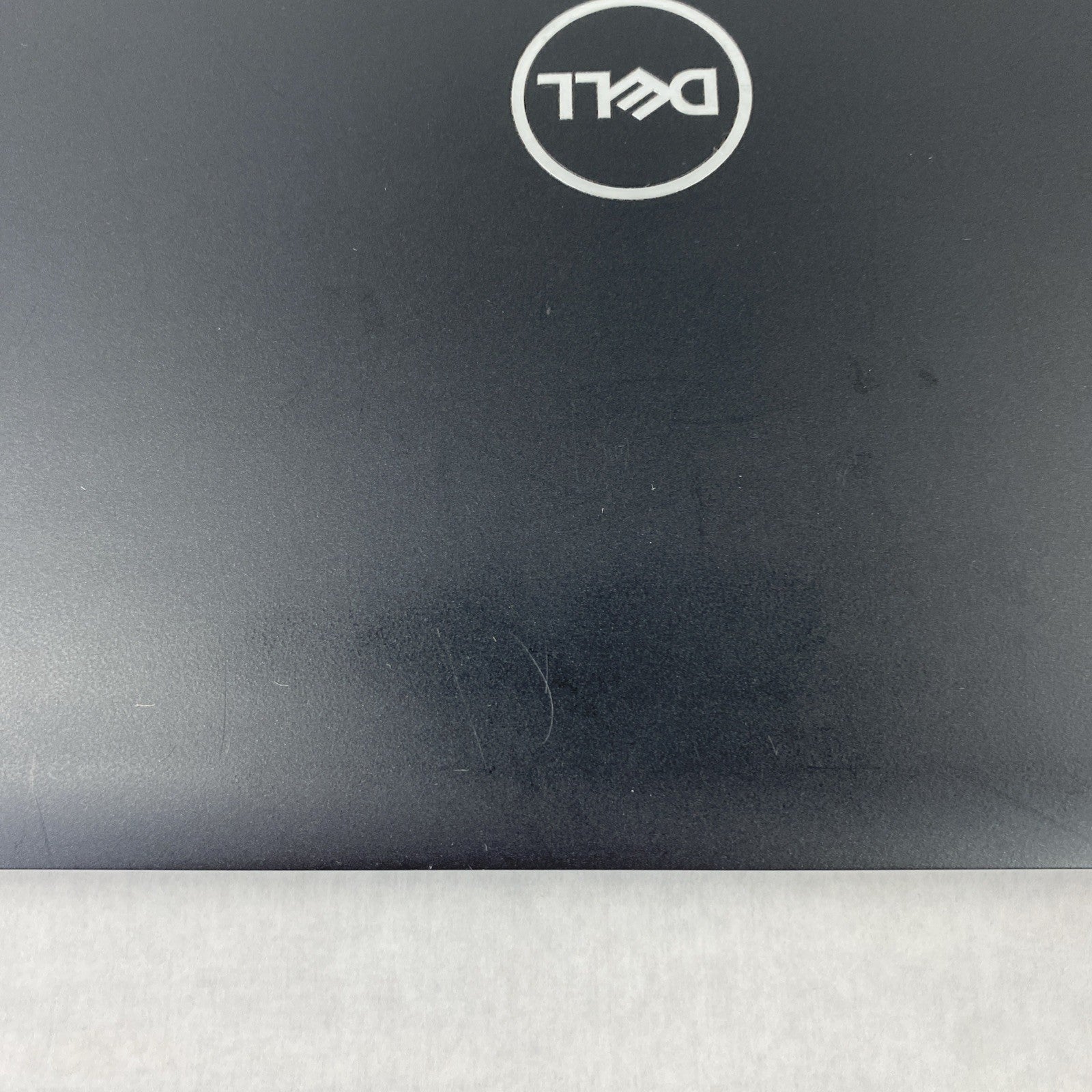 Dell Latitude 5590 Core i7-8650U 1.90 GHz 8GB RAM 15.6" No HDD No OS