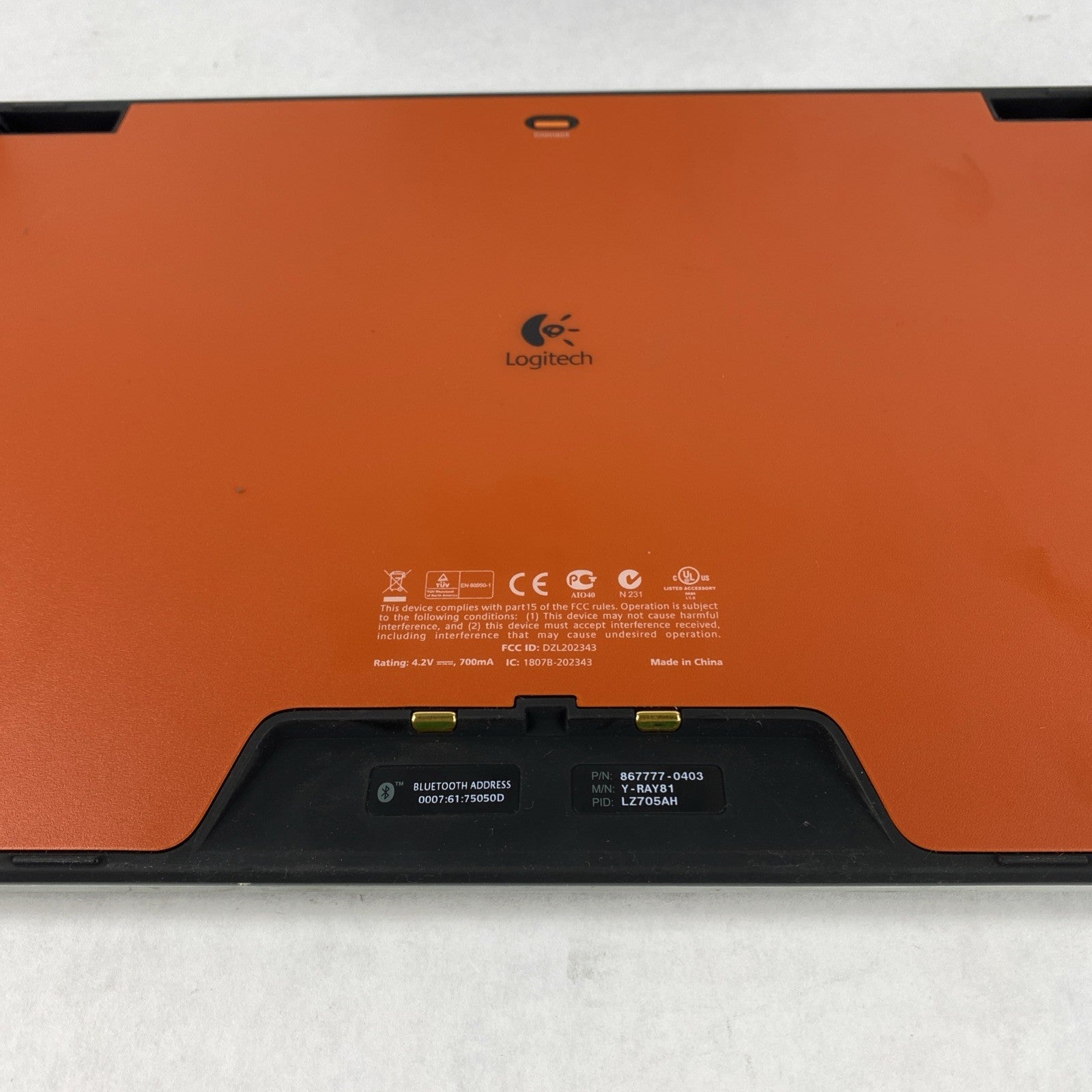 Logitech Y-RAY81 Bluetooth Keyboard Tested10